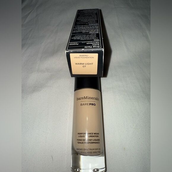 NEW- BARE MINERALS BARE PRO Performance Wear Liquid Foundation SPF20 - Picture 4 of 16